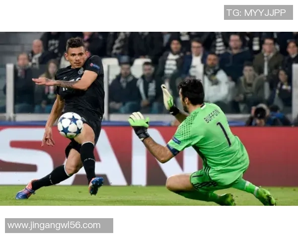 中超精彩对决波尔图与曼联战成平局帽子戏法点燃全场激情