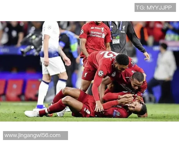 意甲激战：利物浦险胜巴黎圣日耳曼红牌争议引发全场热议