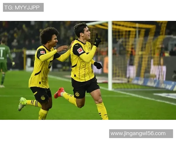 欧冠激战：多特蒙德与波尔图平局后点球大战引发全场沸腾