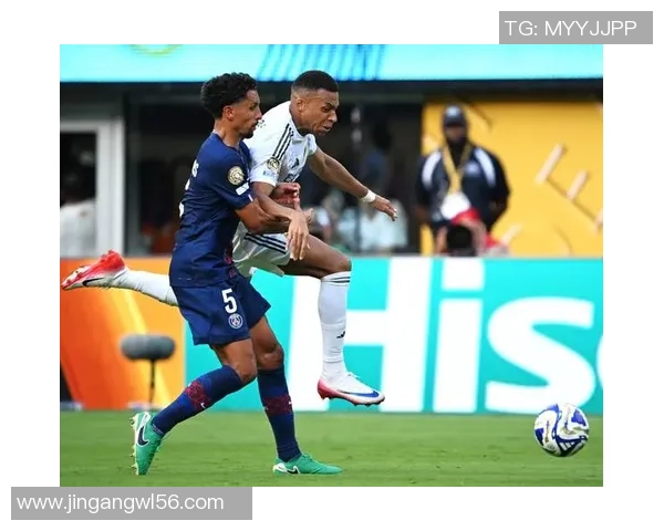 足总杯激战：巴黎圣日耳曼险胜莱比锡全场沸腾瞬间回顾