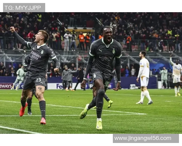 世界杯焦点战巴萨与AC米兰激战成平局全场瞬间引爆激情