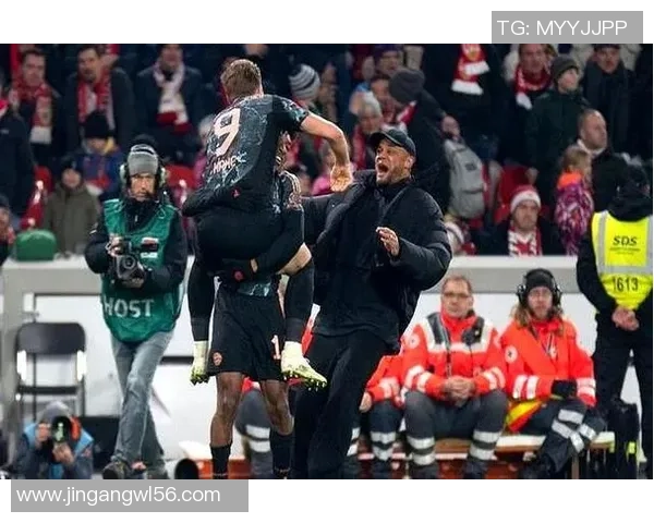 那不勒斯逆转拜仁足总杯激战红牌事件引发全场热议