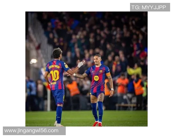 足总杯激战：那不勒斯逆转马竞红牌事件引发全场热议与战术解析